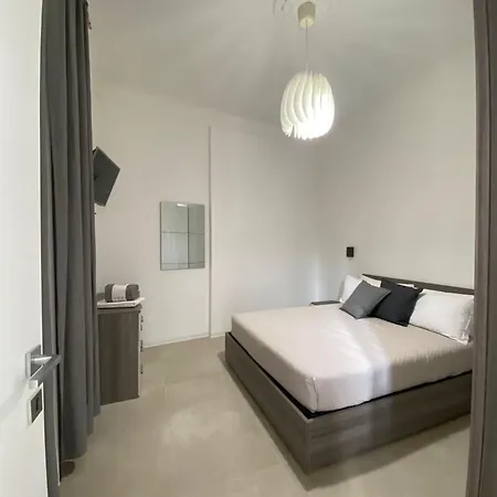 San Martino Third Floor No Lift 3* Специя