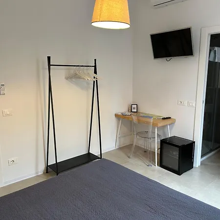 San Martino Third Floor No Lift 斯培西亚